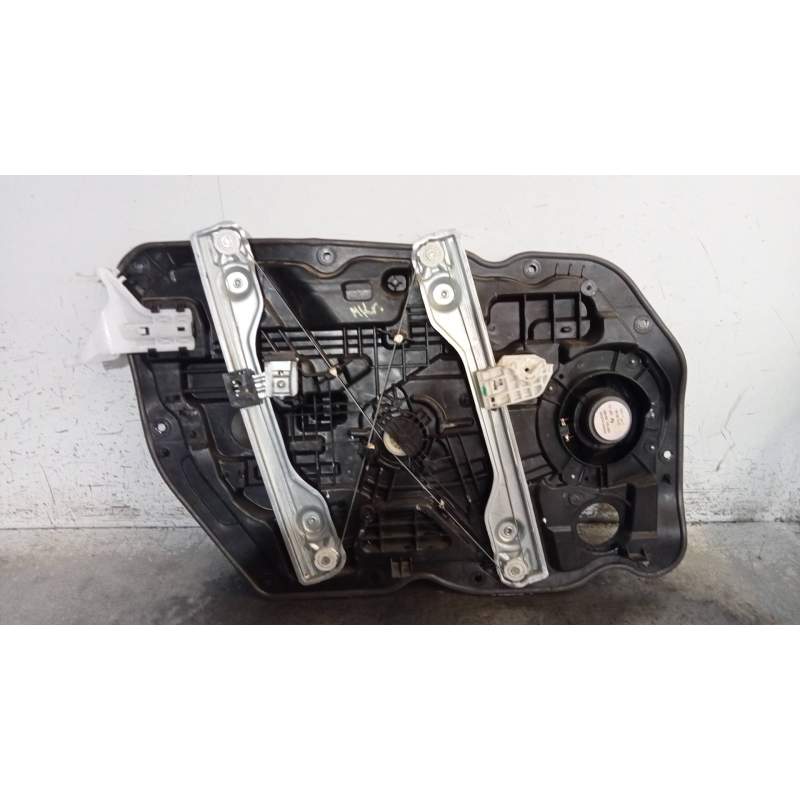 Recambio de elevalunas delantero derecho para kia cee´d x-tech referencia OEM IAM 82460A2010 5P 2012