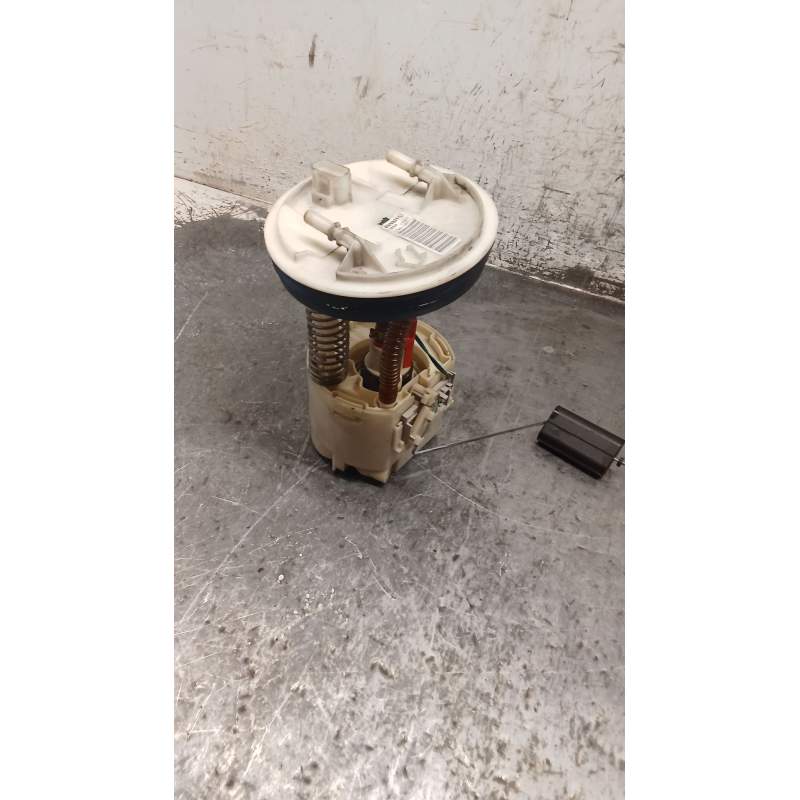Recambio de bomba combustible para ford fusion (ju_) 1.4 referencia OEM IAM KWN831  