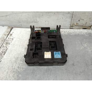 CAJA RELES / FUSIBLES 9656530580 BSI2004H0501 