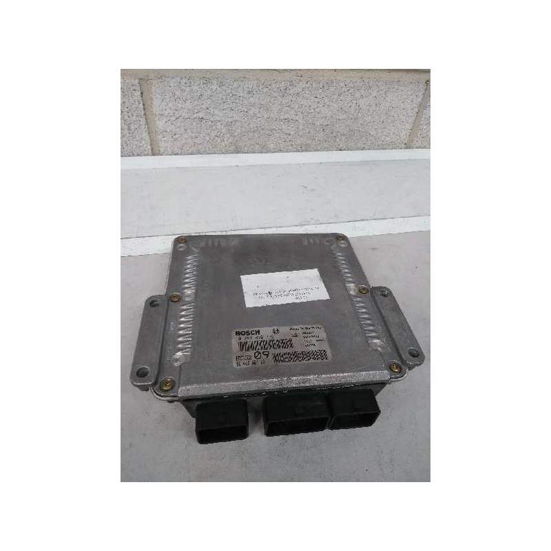 Recambio de centralita motor uce para peugeot 307 (s1) xs referencia OEM IAM 0281010779 9644606180 EDC15C2 09
