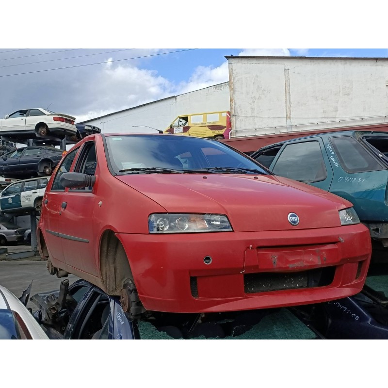 fiat punto berlina (188) del año 2000