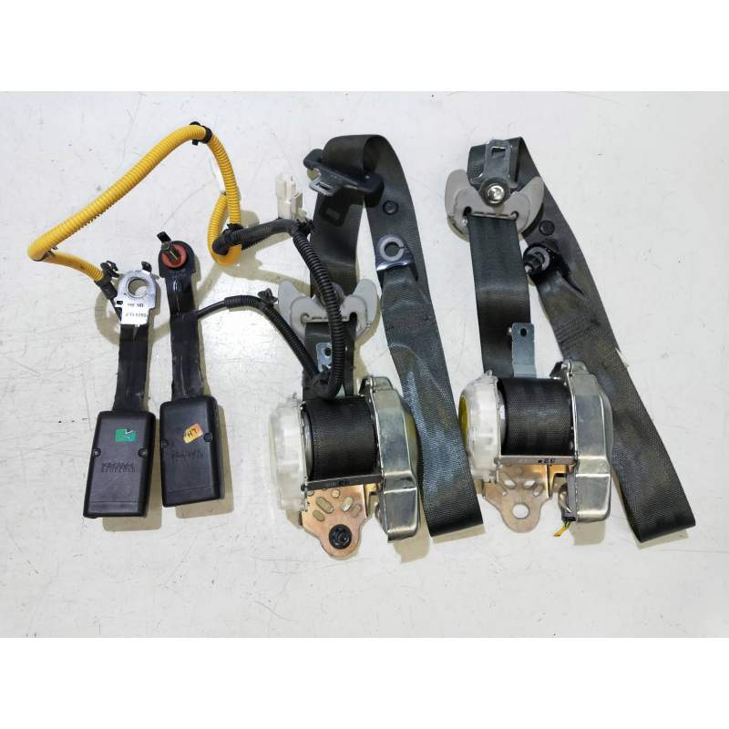 Recambio de juego cinturones delantero para hyundai i30 classic gl referencia OEM IAM   5P