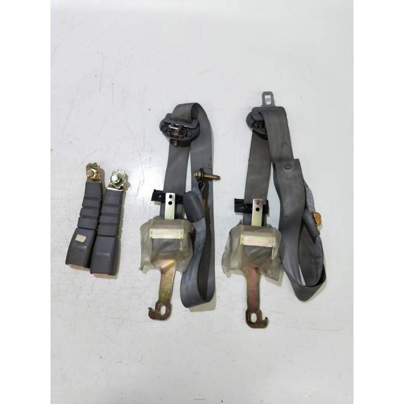 Recambio de juego cinturones delantero para hyundai lantra familiar (rd) 1.9 diesel cat referencia OEM IAM   4P