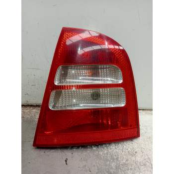 PILOTO TRASERO DERECHO ZSB1U6945096 1U6945112 