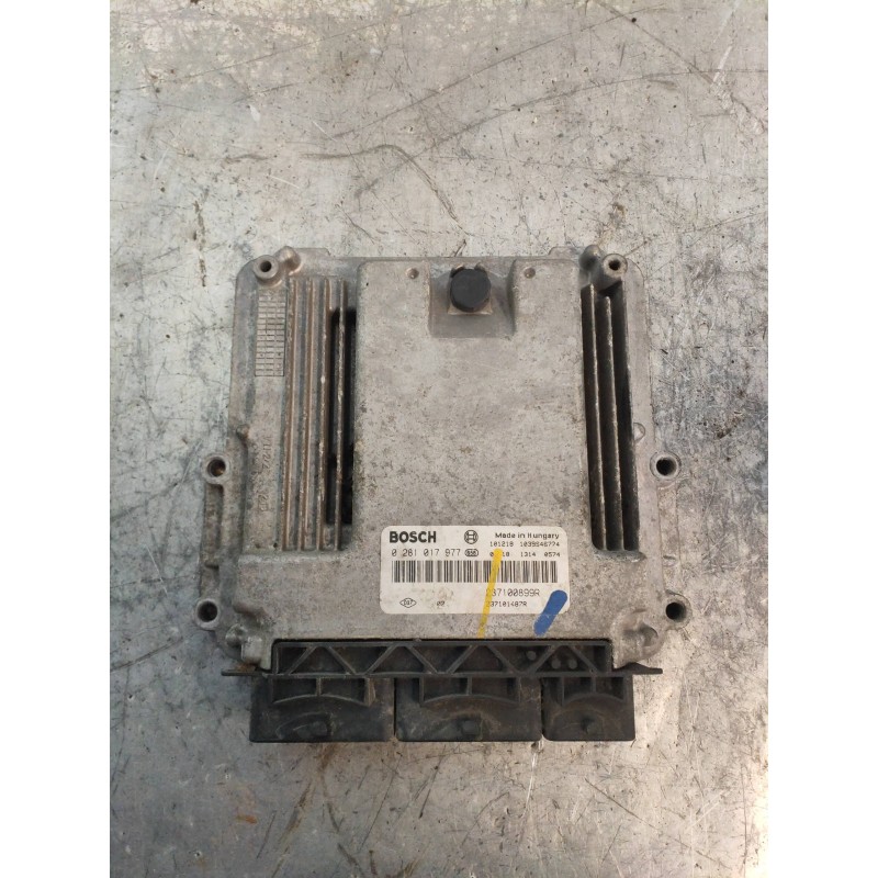 Recambio de centralita motor uce para renault master kombi l1h1 3,0t referencia OEM IAM 0281017977 237100899R 237101487R BOSCH