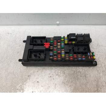 CAJA RELES / FUSIBLES AH2214F041BH 
