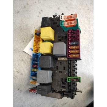 CAJA RELES / FUSIBLES A2469067100 