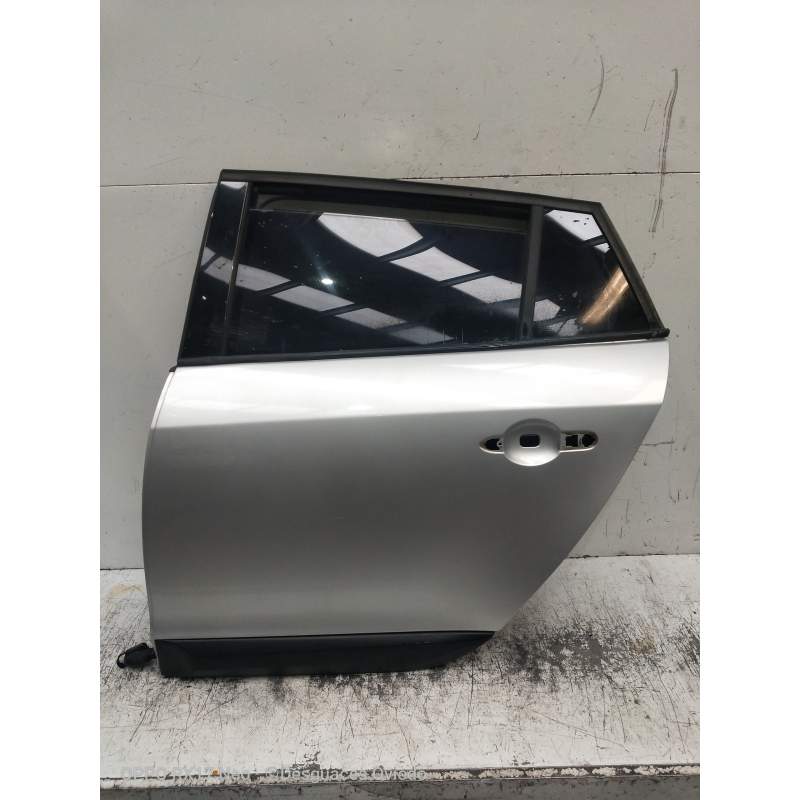 Recambio de puerta trasera izquierda para renault megane iii sport tourer dynamique referencia OEM IAM  RANCHERA 2008