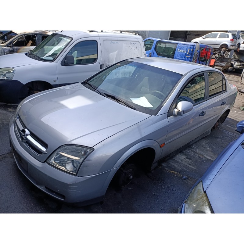 opel vectra c berlina del año 2002