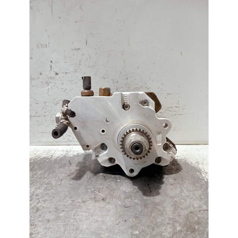 Recambio de bomba inyeccion para mercedes-benz clase b (w245) referencia OEM IAM A6400700701 0445010120 BOSCH
