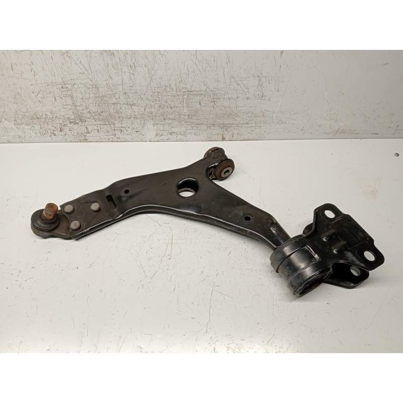 Recambio de brazo suspension inferior delantero izquierdo para ford transit connect referencia OEM IAM  15TDCI 2014