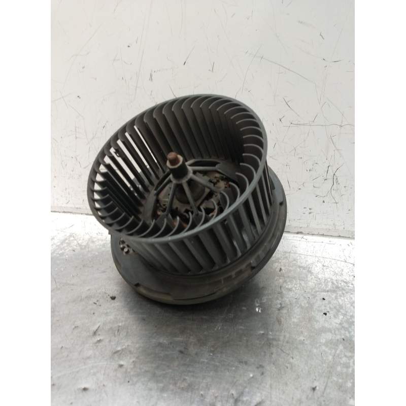 Recambio de motor calefaccion para skoda suberb (3t4) ambition referencia OEM IAM 3C1820015L CZ0160600865 2008