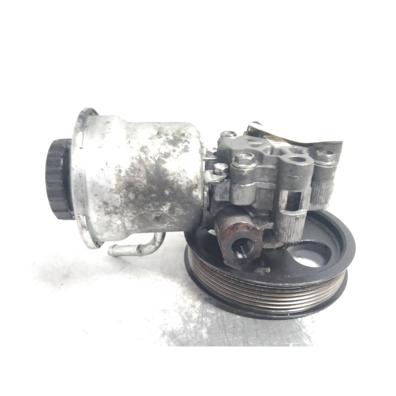 Recambio de bomba direccion para toyota avensis berlina (t25) 2.2 d-4d cat referencia OEM IAM   