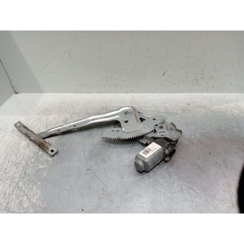 Recambio de elevalunas trasero izquierdo para nissan almera ii (n16) 1.5 referencia OEM IAM  5P 2002