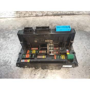 CAJA RELES / FUSIBLES 925281501 317033442E 