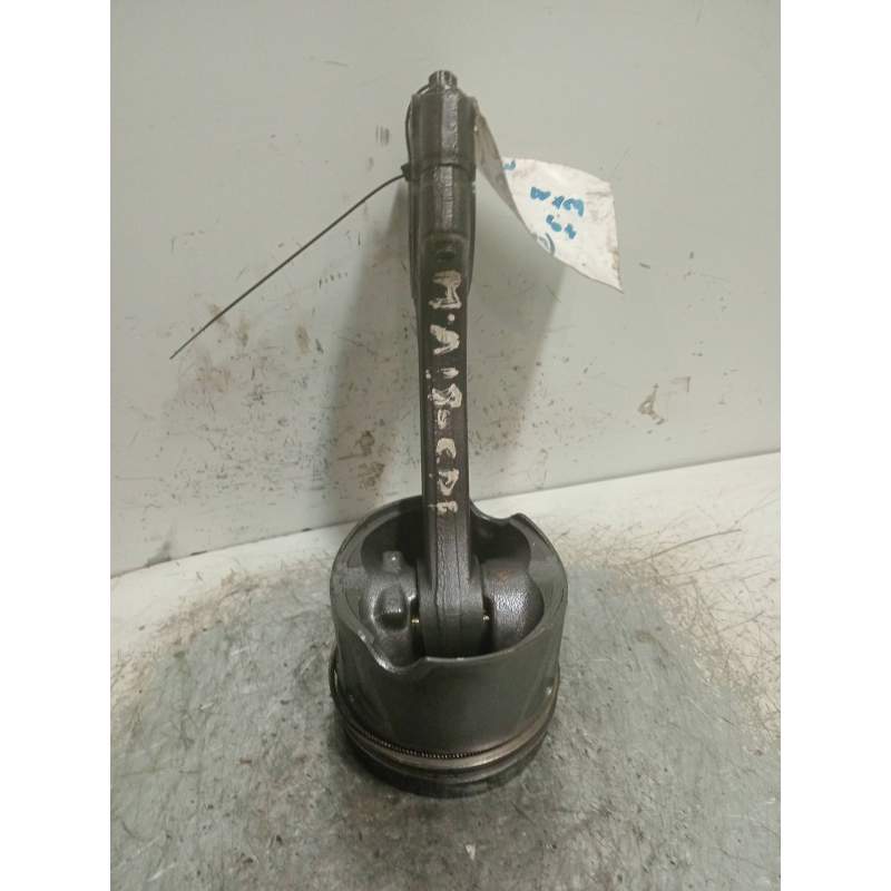 Recambio de piston para mercedes-benz clase a (w169) a 180 cdi a-edition referencia OEM IAM 640 8840A 