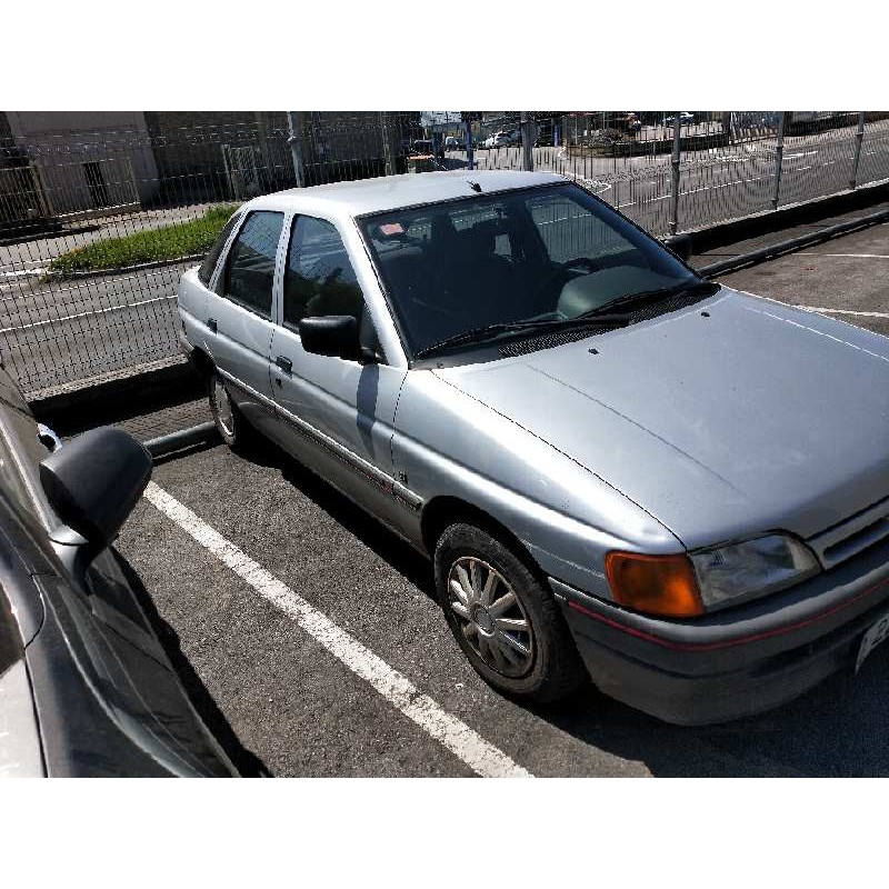 ford escort berlina/turnier del año 1991