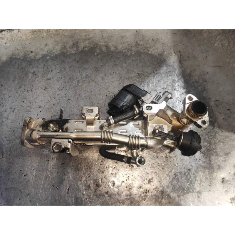 Recambio de enfriador egr para bmw serie 5 touring (f11) 530d xdrive referencia OEM IAM 847699301  