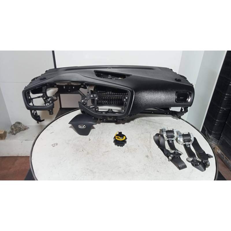 Recambio de kit airbag para kia cee´d x-tech referencia OEM IAM   2012