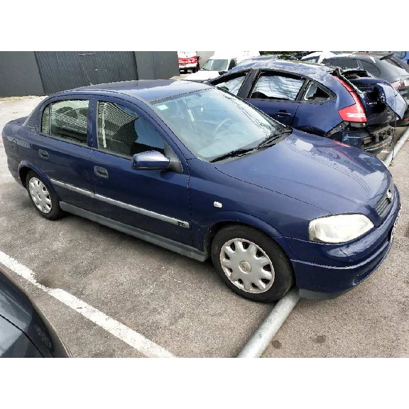 opel astra g berlina del año 2001