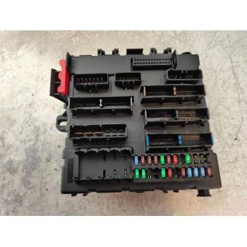 CAJA RELES / FUSIBLES 12769679 519161301 03030442