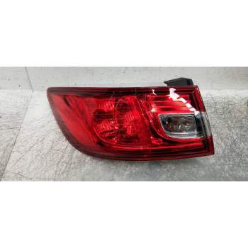 PILOTO TRASERO IZQUIERDO 265553752R 