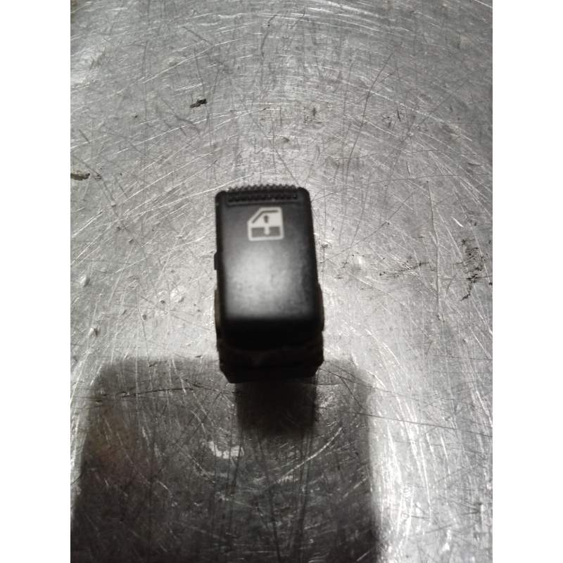 Recambio de mando elevalunas delantero derecho para kia sorento i (jc) 2.5 crdi referencia OEM IAM   