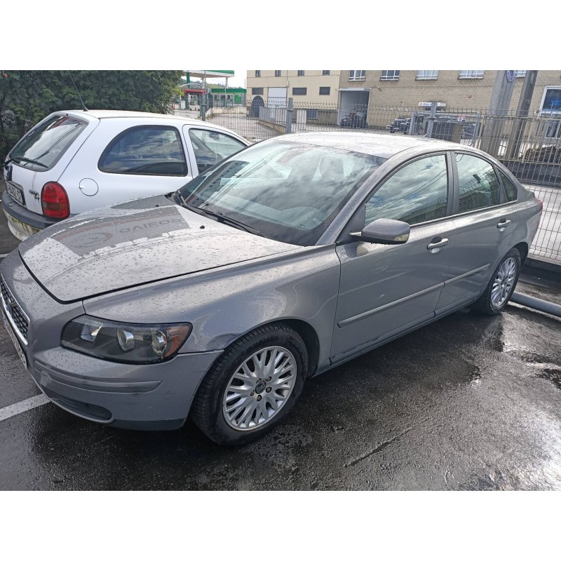 volvo s40 berlina del año 2004