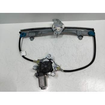 ELEVALUNAS DELANTERO IZQUIERDO 400957C 8200384743 3P