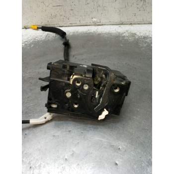 MOTOR CIERRE CENTRALIZADO TRASERO DERECHO 9826110980 5P 2015