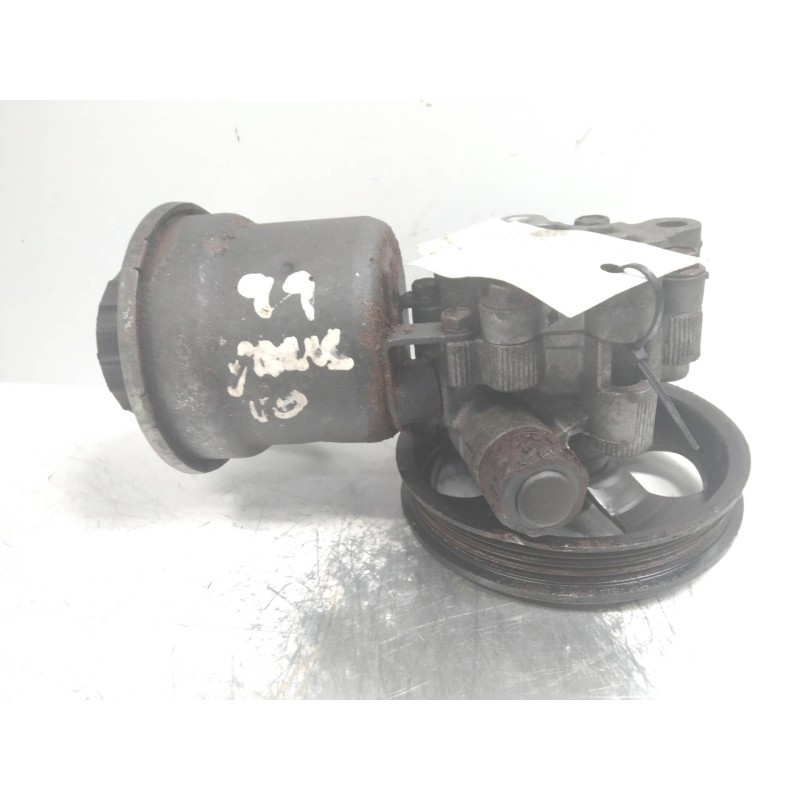 Recambio de bomba direccion para toyota yaris (ncp1/nlp1/scp1) 1.0 cat referencia OEM IAM   