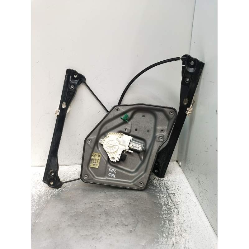 Recambio de elevalunas delantero derecho para skoda suberb (3t4) ambition referencia OEM IAM 3T0837402A 5P 2008