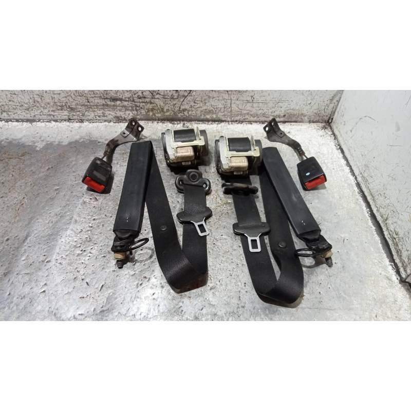 Recambio de juego cinturones delantero para mercedes-benz vaneo (w414) furgoneta compacta 1.6 cat referencia OEM IAM   