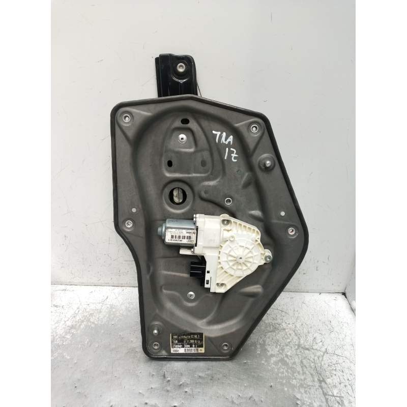 Recambio de elevalunas trasero izquierdo para skoda suberb (3t4) ambition referencia OEM IAM 8K0959811 5P 2008