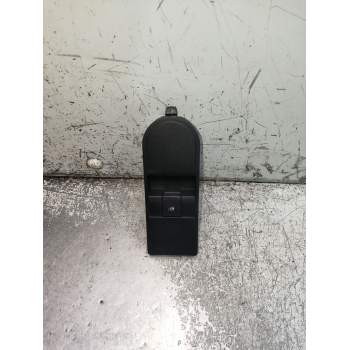 MANDO ELEVALUNAS DELANTERO DERECHO 3P