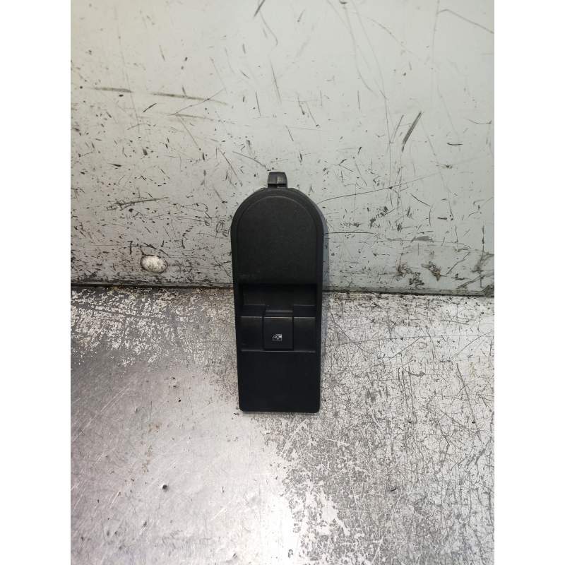 Recambio de mando elevalunas delantero derecho para opel astra gtc referencia OEM IAM   3P