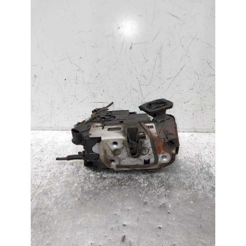 Recambio de motor cierre centralizado delantero derecho para seat leon sc (5f5) referencia OEM IAM 5K1837016J 5P 2012