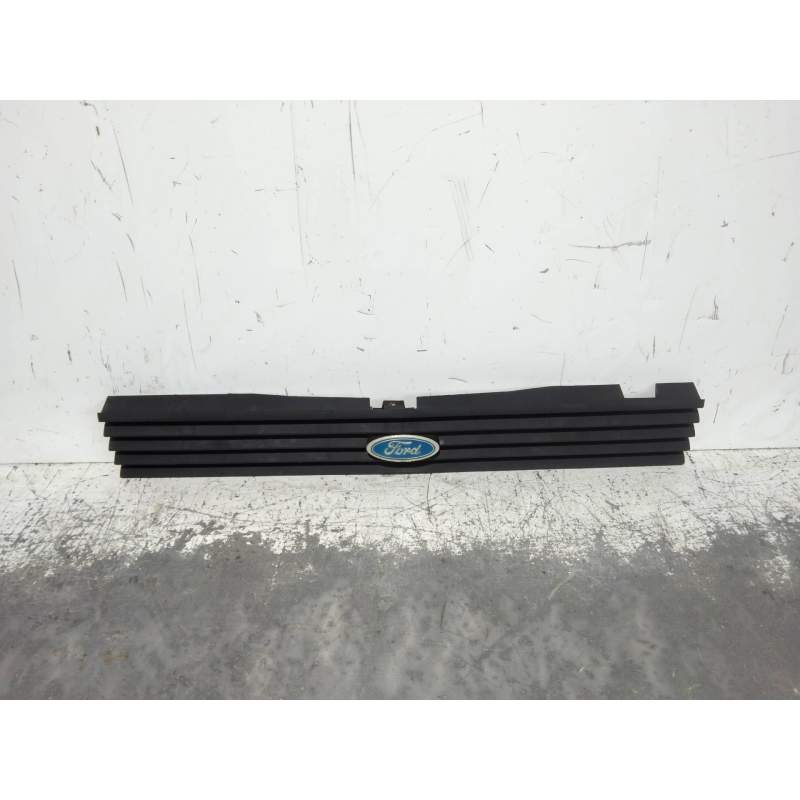 Recambio de rejilla delantera para ford fiesta berl./express l referencia OEM IAM   