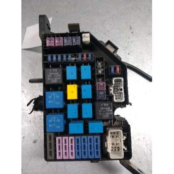 CAJA RELES / FUSIBLES 912082E130 FRT 