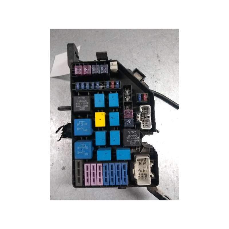 Recambio de caja reles / fusibles para hyundai tucson (jm) 2.0 crdi cat referencia OEM IAM 912082E130 FRT 