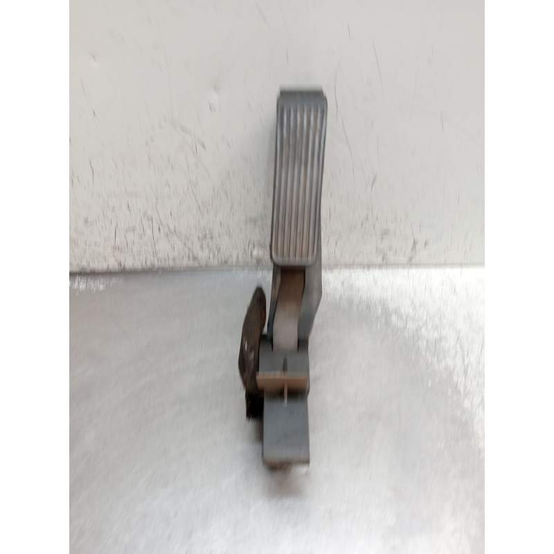 Recambio de potenciometro pedal para mercedes-benz clk (c209) clk 270 cdi (209.316) referencia OEM IAM A2113000404  