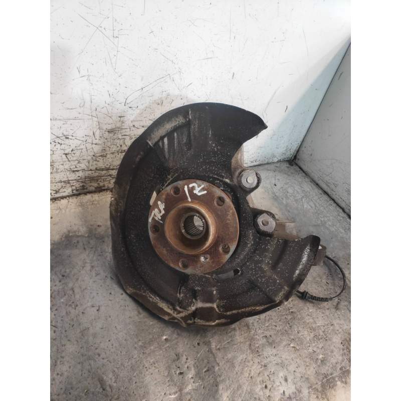 Recambio de mangueta trasera izquierda para bmw serie 5 touring (f11) 530d xdrive referencia OEM IAM 6796099  