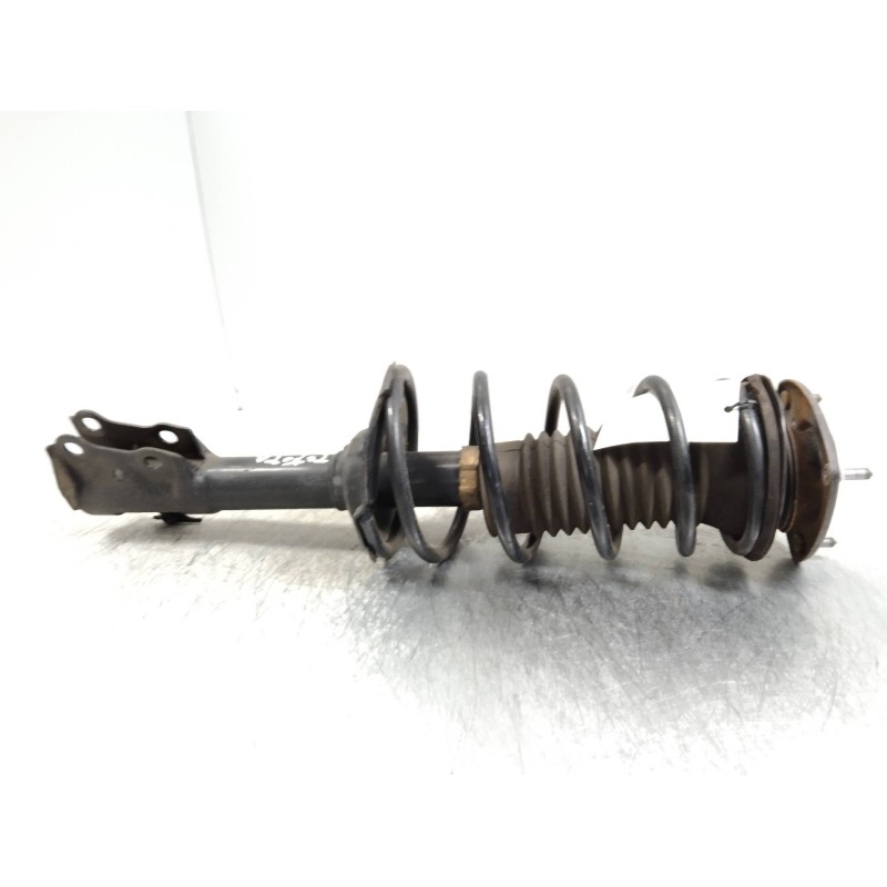 Recambio de amortiguador delantero izquierdo para toyota yaris (ncp1/nlp1/scp1) 1.4 turbodiesel cat referencia OEM IAM   