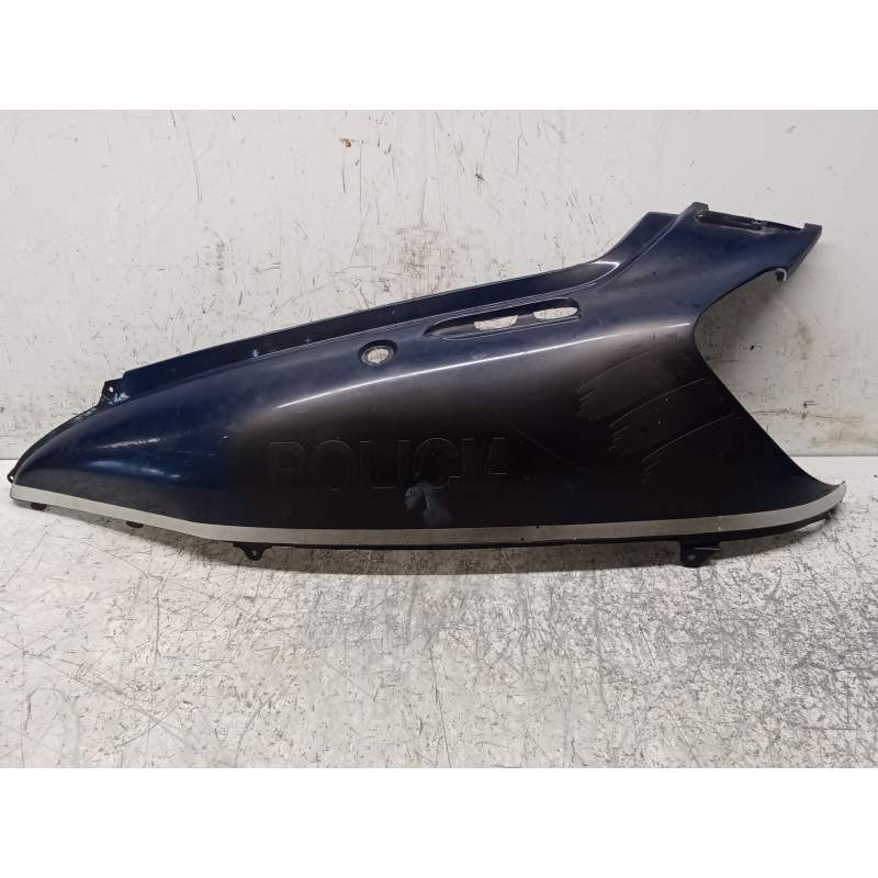 Recambio de molduras delanteras para honda fes fes 250 foresight 2t (mf04) referencia OEM IAM IZQUIERDA  