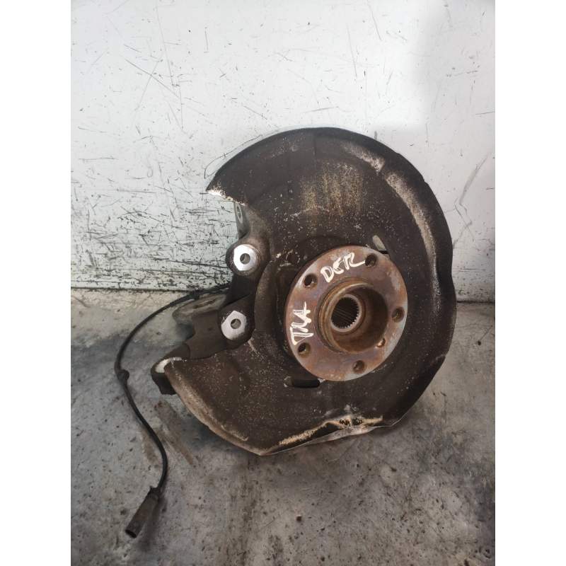 Recambio de mangueta trasera derecha para bmw serie 5 touring (f11) 530d xdrive referencia OEM IAM 6796100  