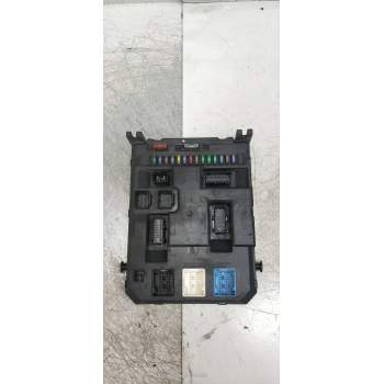 CAJA RELES / FUSIBLES 9664983080 BSIEVX0100 14HDI 2006
