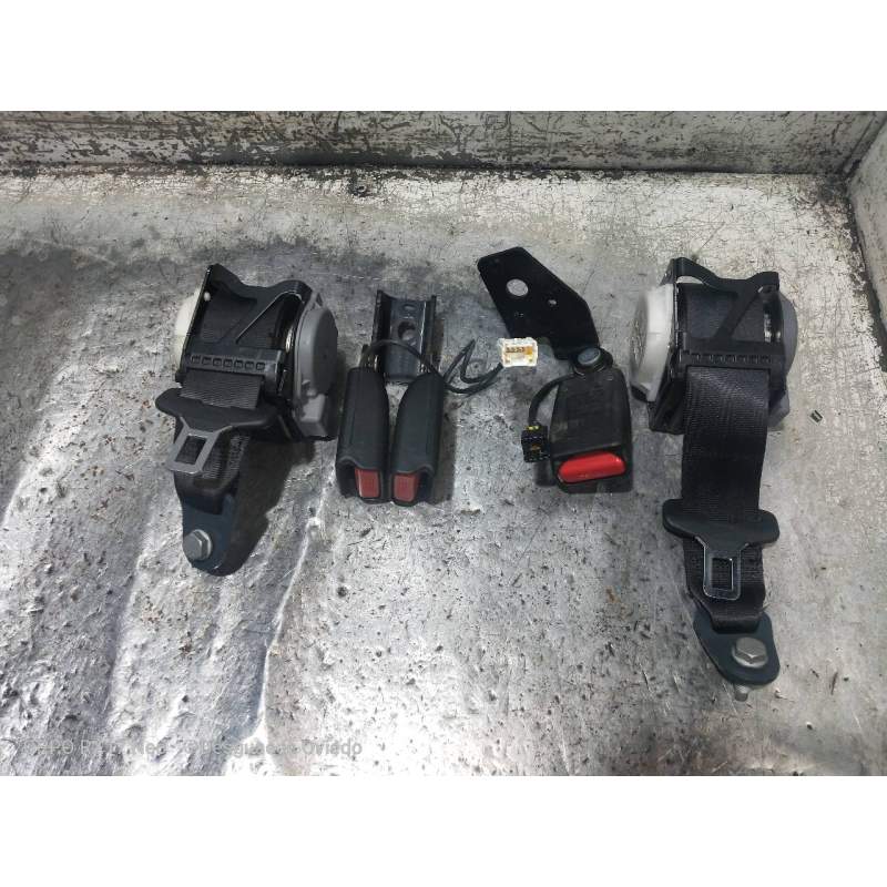 Recambio de juego cinturones trasero para citroën c4 lim. live edition referencia OEM IAM   