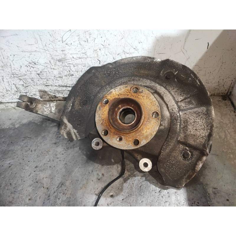 Recambio de mangueta delantera derecha para bmw serie 5 touring (f11) 530d xdrive referencia OEM IAM   