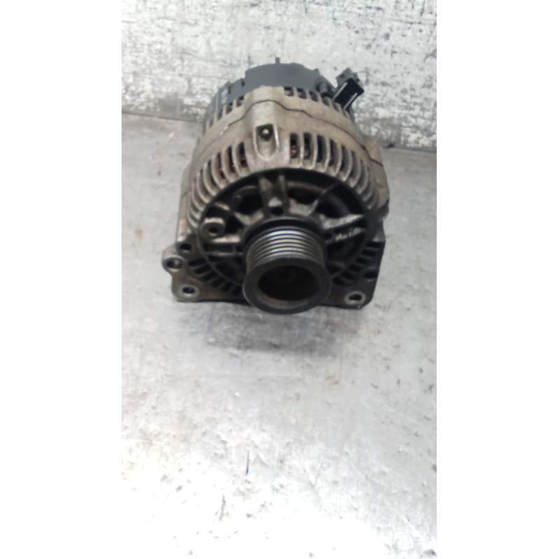 Recambio de alternador para volkswagen golf iii (1h1) 1.9 tdi referencia OEM IAM 028903025H 70A 1991