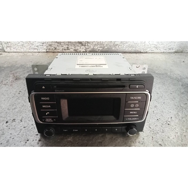 Recambio de sistema audio / radio cd para kia rio uefa euro 2016 referencia OEM IAM 961701W770CA  